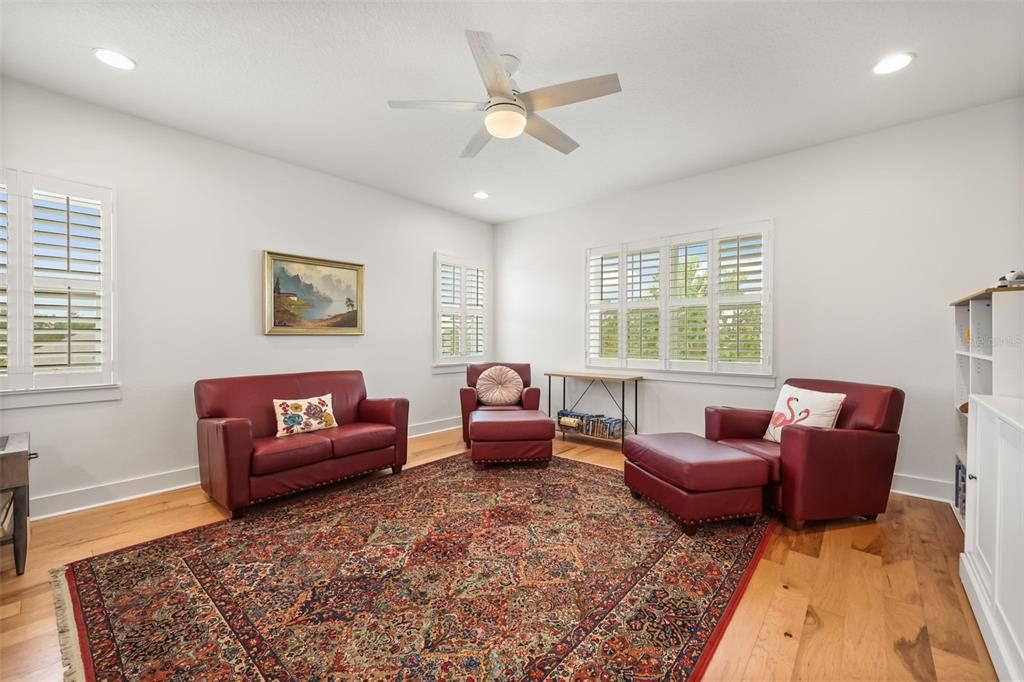 For Sale: $1,175,000 (4 beds, 3 baths, 2667 Square Feet)