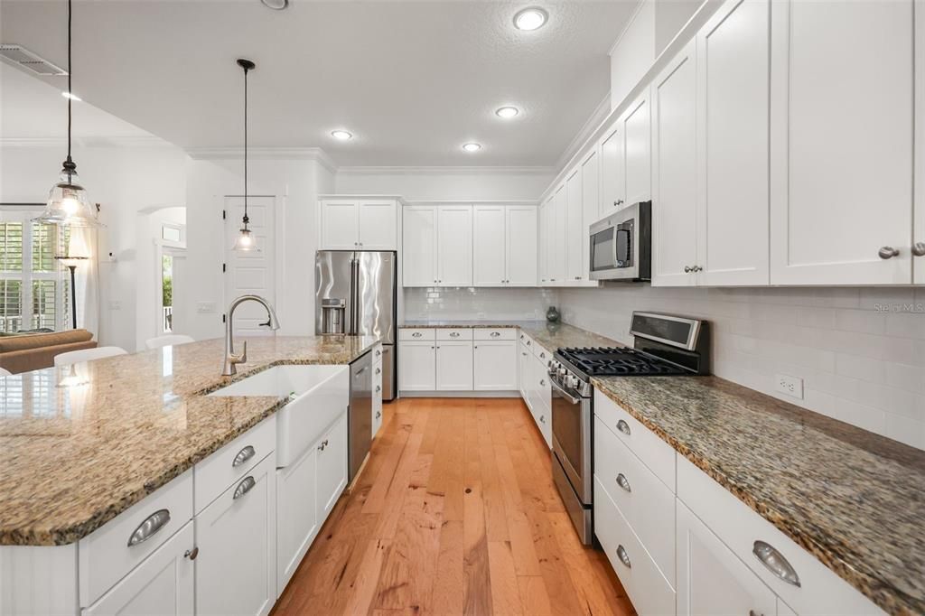 For Sale: $1,175,000 (4 beds, 3 baths, 2667 Square Feet)