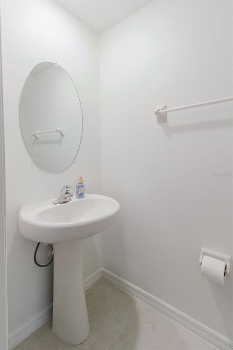 В аренду: $2,250 (3 спален, 2 ванн, 1701 Квадратных фут)