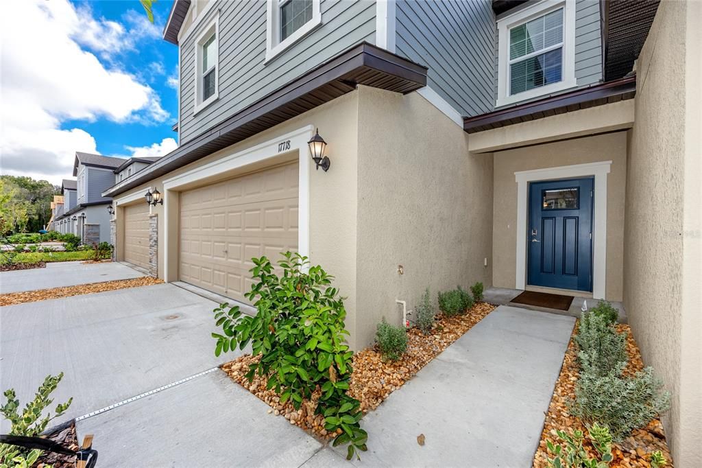 For Rent: $2,500 (3 beds, 2 baths, 2319 Square Feet)