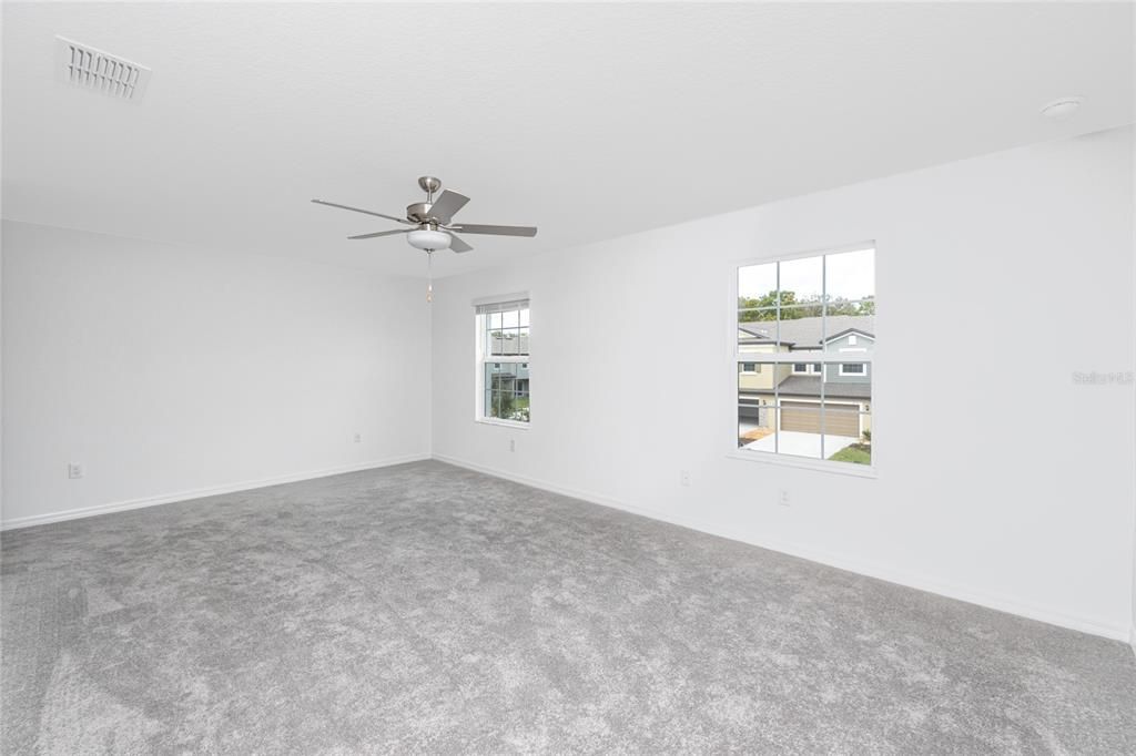 For Rent: $2,500 (3 beds, 2 baths, 2319 Square Feet)