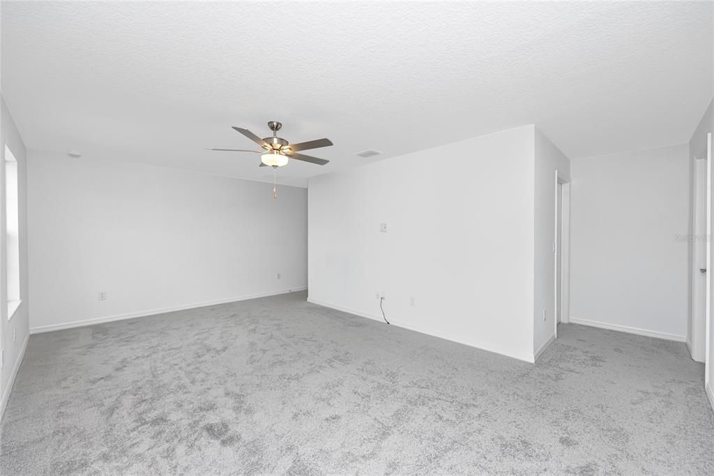 For Rent: $2,500 (3 beds, 2 baths, 2319 Square Feet)
