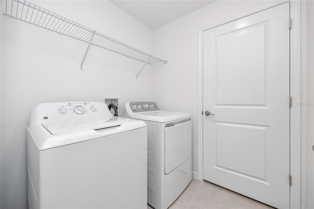 For Rent: $2,500 (3 beds, 2 baths, 2319 Square Feet)