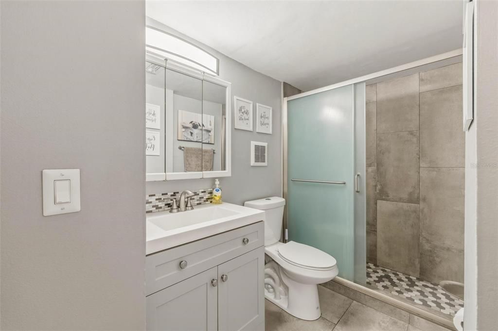 For Sale: $335,000 (3 beds, 2 baths, 1600 Square Feet)