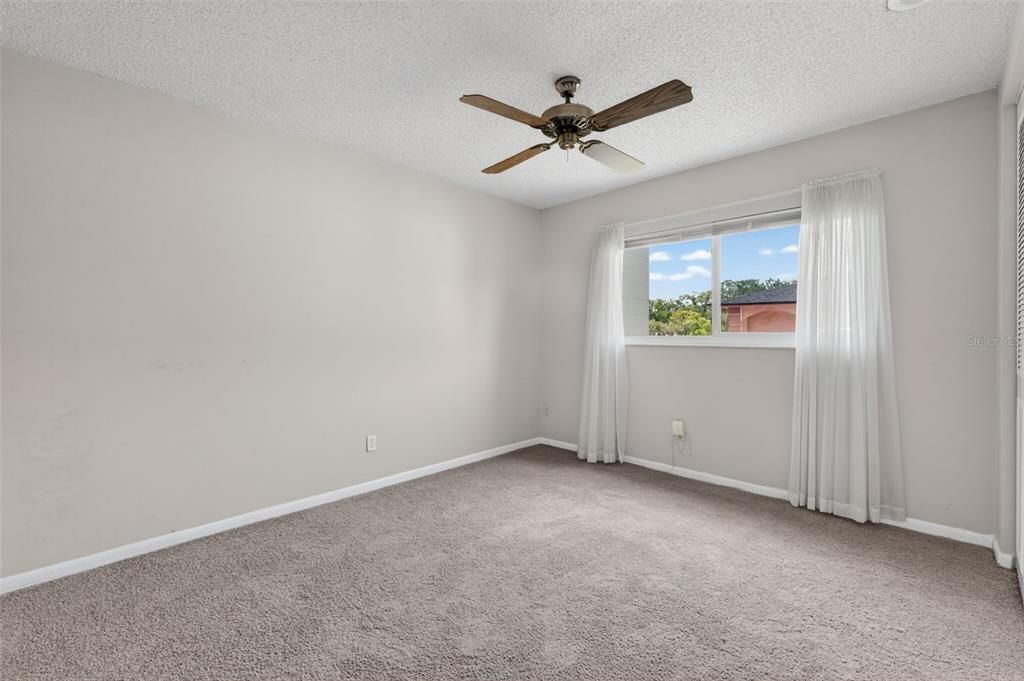 For Sale: $450,000 (4 beds, 2 baths, 1705 Square Feet)