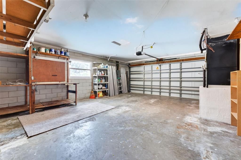 For Sale: $450,000 (4 beds, 2 baths, 1705 Square Feet)