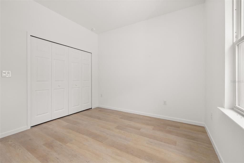 For Sale: $285,000 (3 beds, 2 baths, 1663 Square Feet)