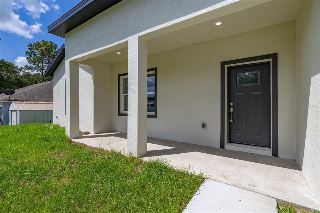 For Sale: $285,000 (3 beds, 2 baths, 1663 Square Feet)
