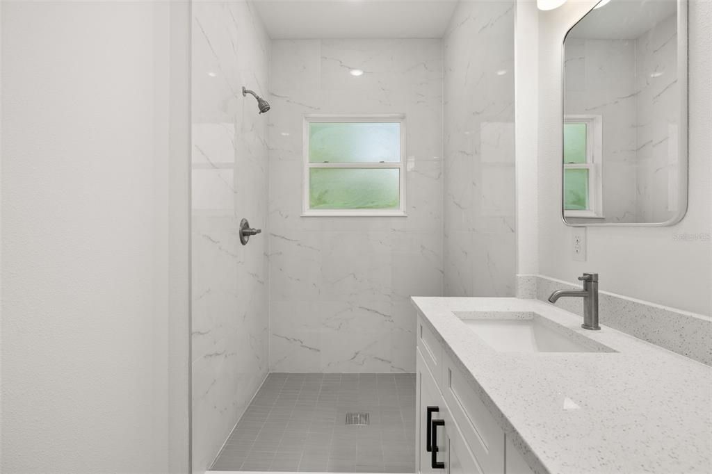 For Sale: $285,000 (3 beds, 2 baths, 1663 Square Feet)