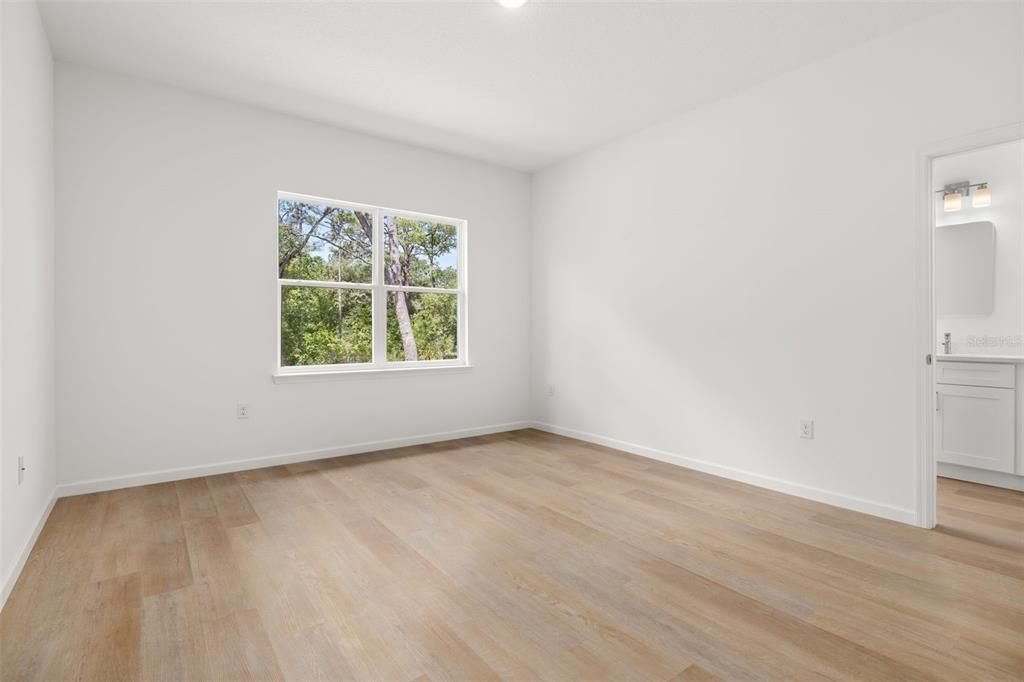 For Sale: $285,000 (3 beds, 2 baths, 1663 Square Feet)