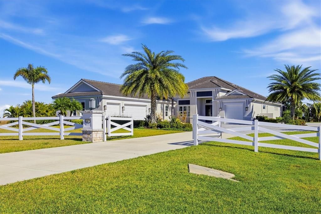 For Sale: $2,199,000 (3 beds, 3 baths, 3459 Square Feet)