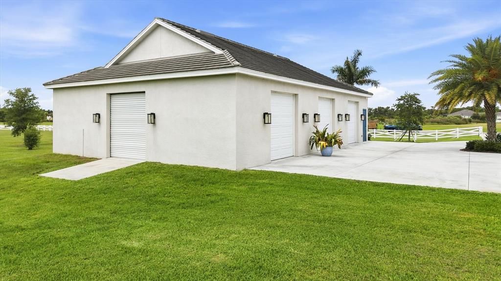 For Sale: $2,199,000 (3 beds, 3 baths, 3459 Square Feet)