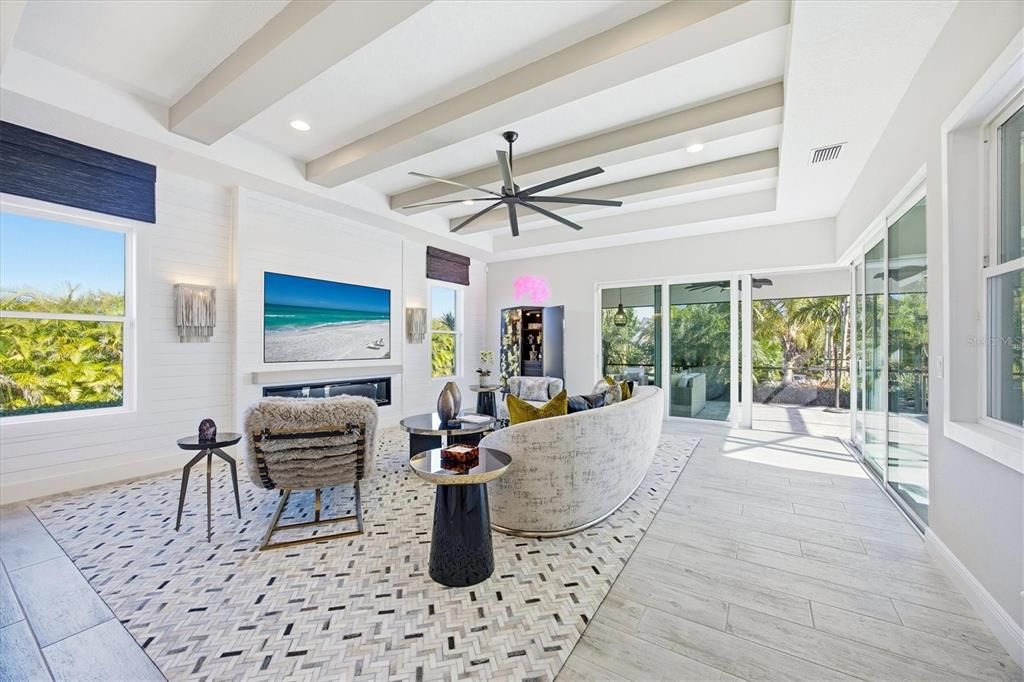 For Sale: $2,199,000 (3 beds, 3 baths, 3459 Square Feet)