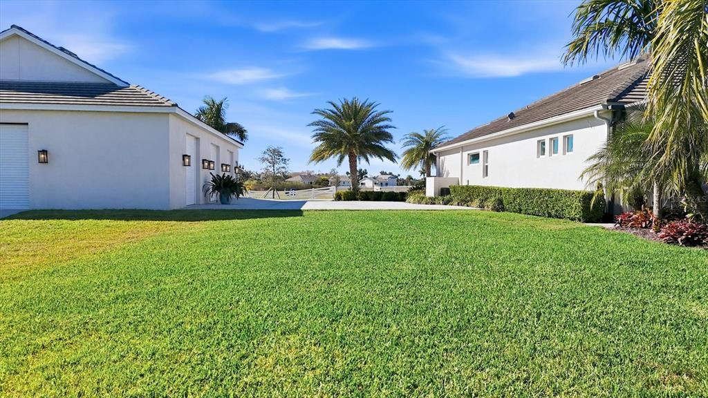 For Sale: $2,199,000 (3 beds, 3 baths, 3459 Square Feet)