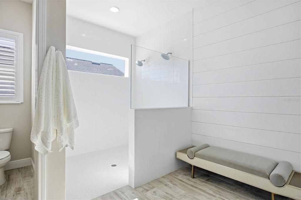 For Sale: $2,199,000 (3 beds, 3 baths, 3459 Square Feet)