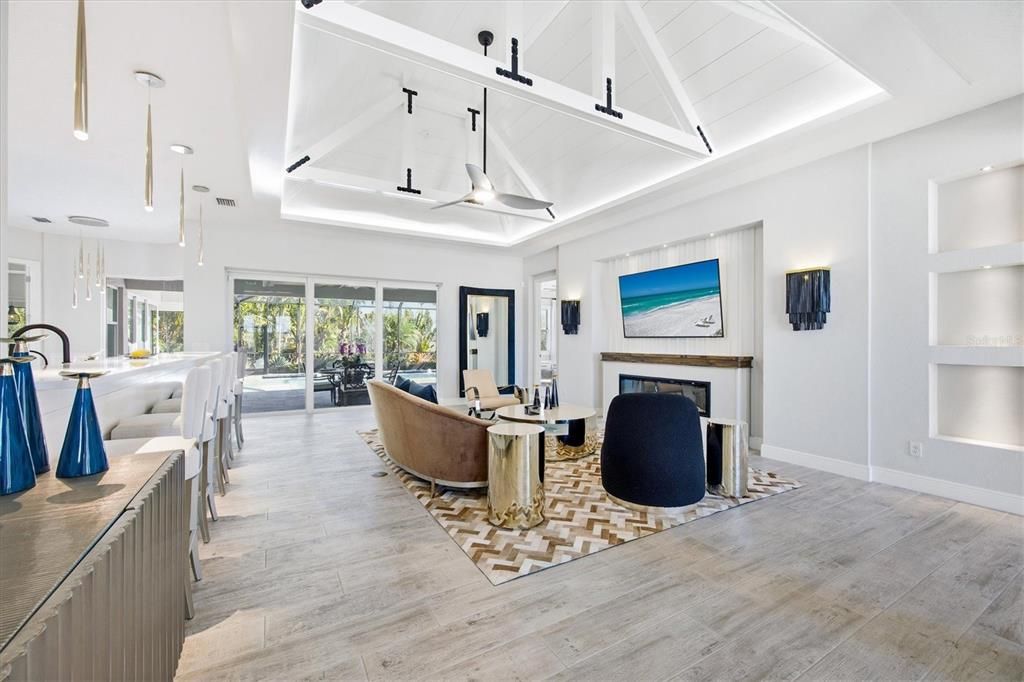 For Sale: $2,199,000 (3 beds, 3 baths, 3459 Square Feet)