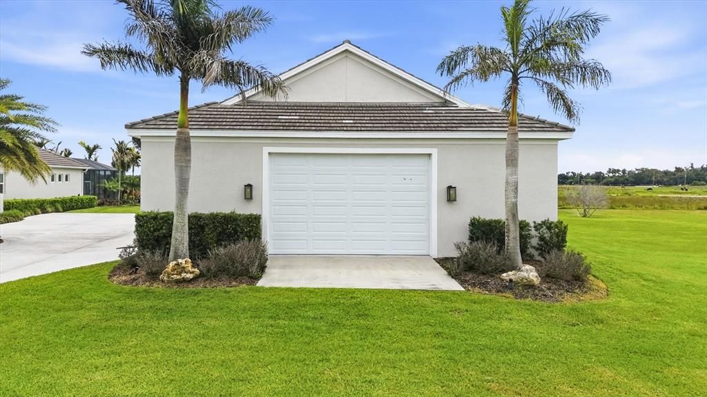 For Sale: $2,199,000 (3 beds, 3 baths, 3459 Square Feet)