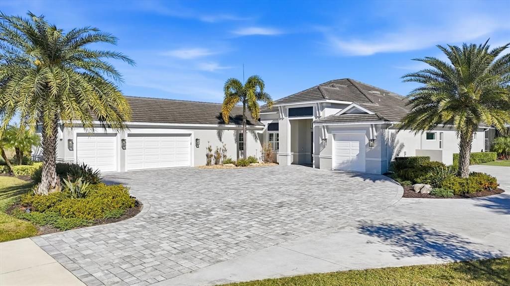 For Sale: $2,199,000 (3 beds, 3 baths, 3459 Square Feet)