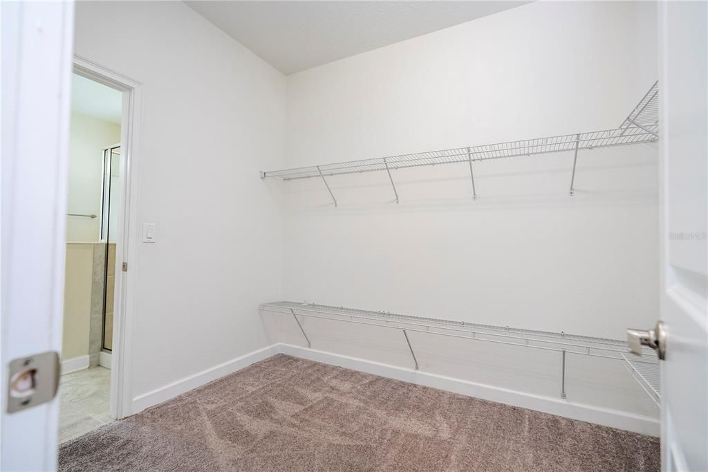 En Renta: $2,950 (3 camas, 2 baños, 1776 Pies cuadrados)