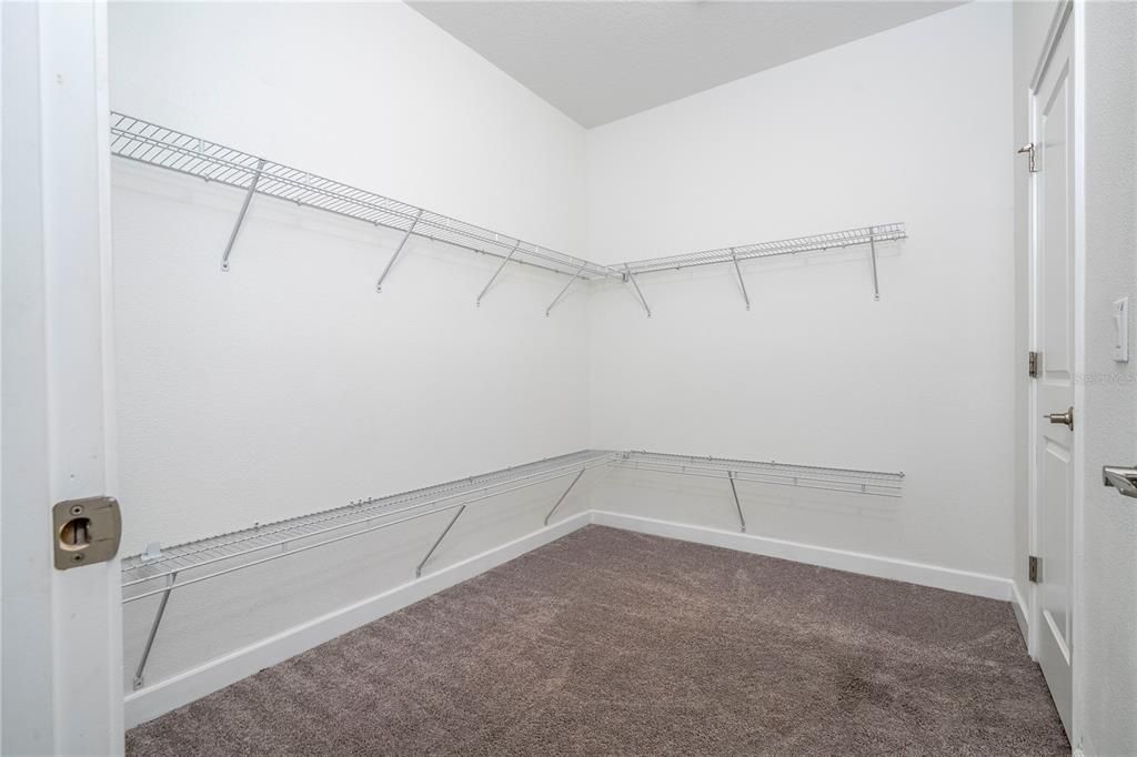 En Renta: $2,950 (3 camas, 2 baños, 1776 Pies cuadrados)