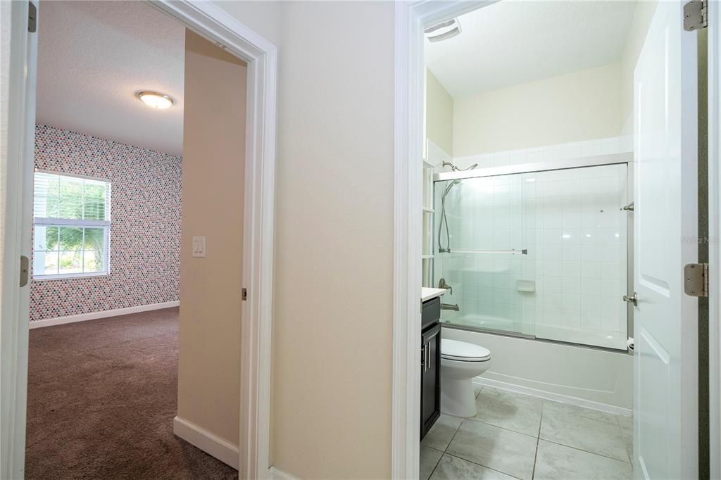 En Renta: $2,950 (3 camas, 2 baños, 1776 Pies cuadrados)