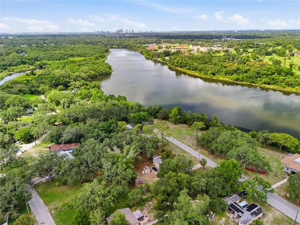 На продажу: $410,000 (2 спален, 2 ванн, 1301 Квадратных фут)