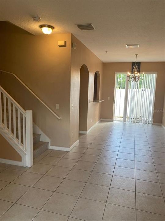 For Rent: $1,895 (3 beds, 2 baths, 1400 Square Feet)