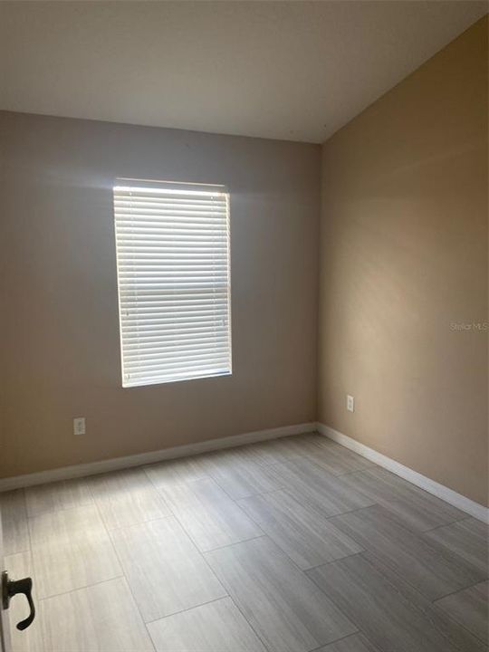 For Rent: $1,895 (3 beds, 2 baths, 1400 Square Feet)