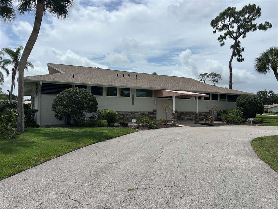 For Sale: $289,900 (2 beds, 2 baths, 1495 Square Feet)
