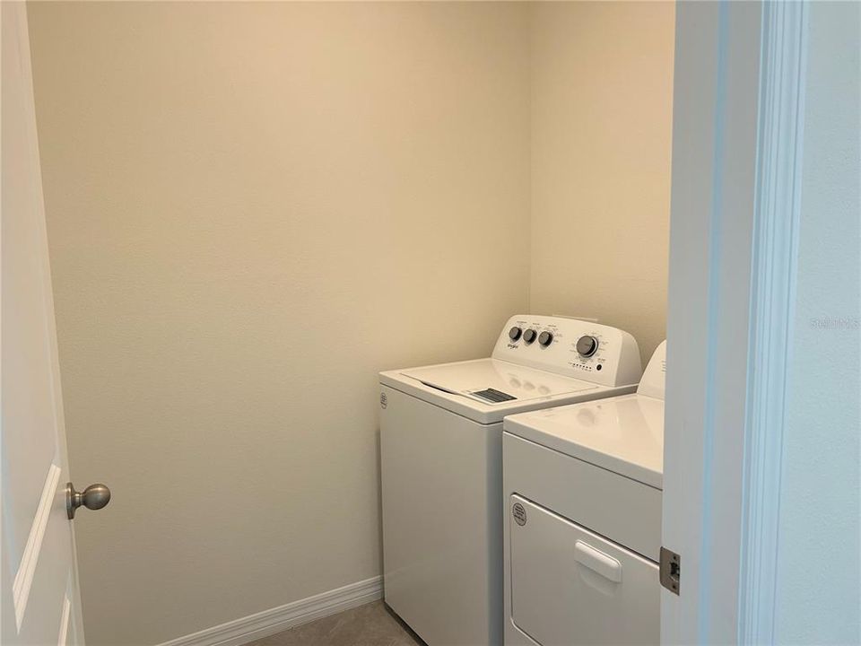 В аренду: $3,350 (5 спален, 3 ванн, 2605 Квадратных фут)