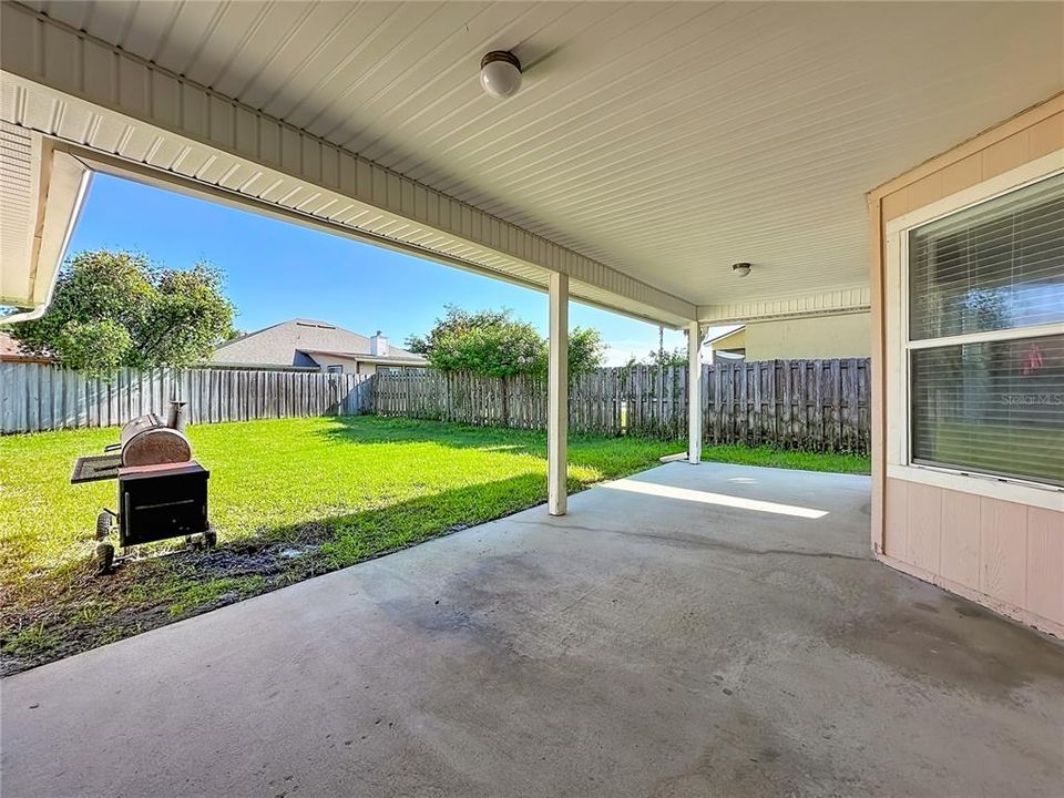 For Sale: $350,000 (4 beds, 2 baths, 2331 Square Feet)