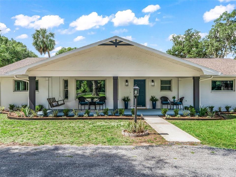 For Sale: $1,325,000 (3 beds, 2 baths, 2167 Square Feet)