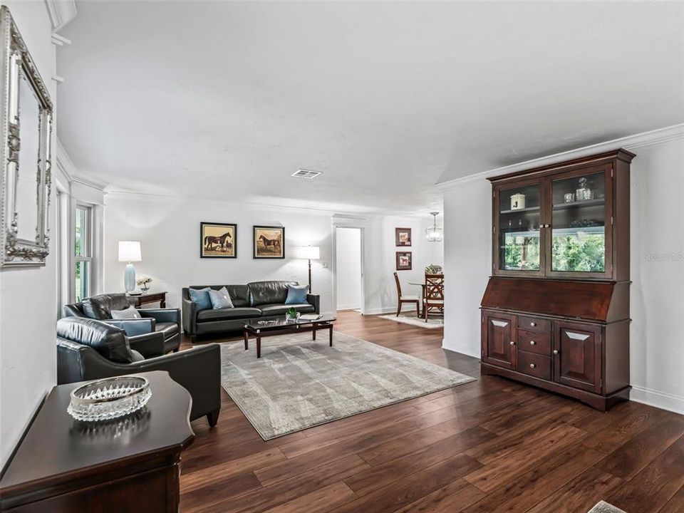 For Sale: $1,325,000 (3 beds, 2 baths, 2167 Square Feet)