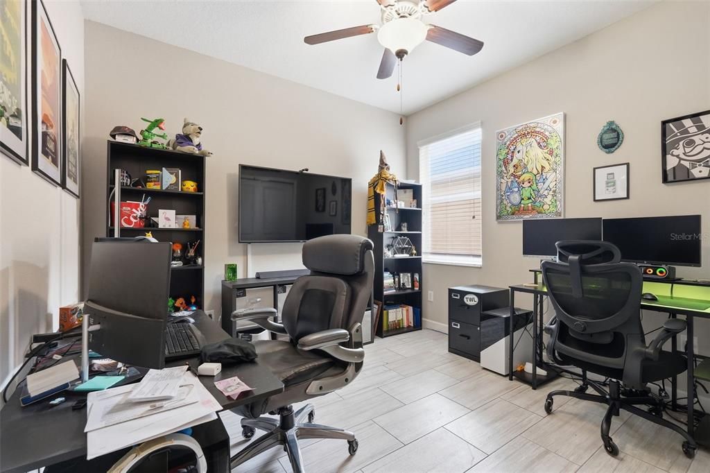 For Sale: $399,900 (4 beds, 3 baths, 2076 Square Feet)