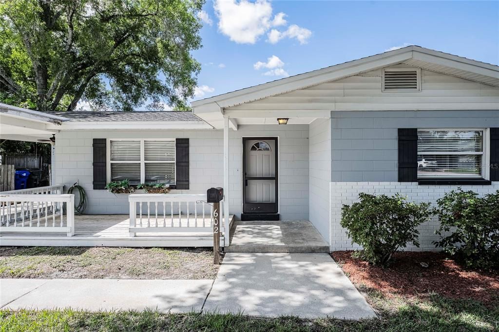 For Sale: $265,900 (3 beds, 1 baths, 1133 Square Feet)