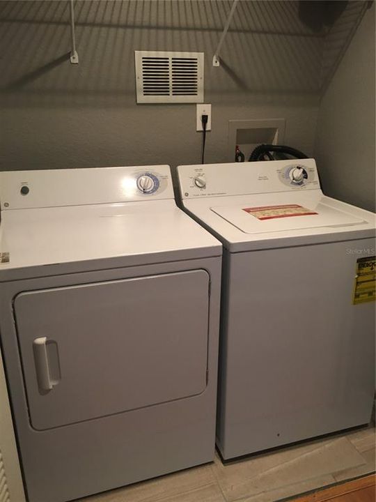 For Rent: $1,900 (2 beds, 2 baths, 1140 Square Feet)