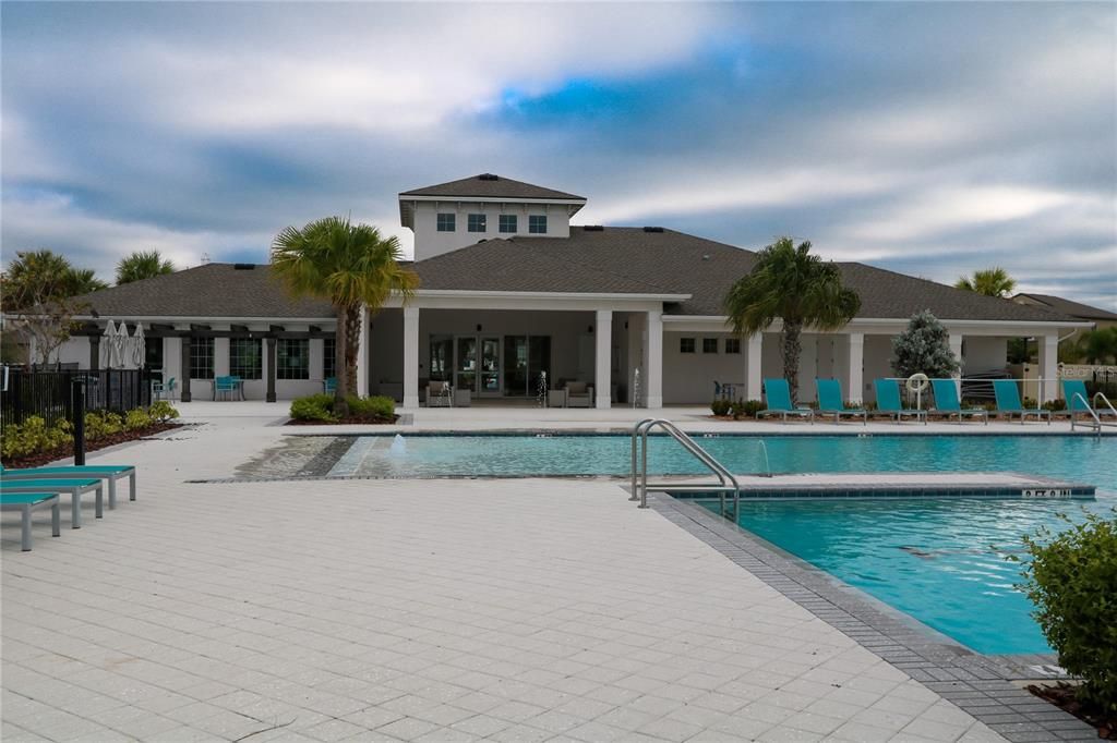 For Sale: $380,000 (4 beds, 2 baths, 1936 Square Feet)