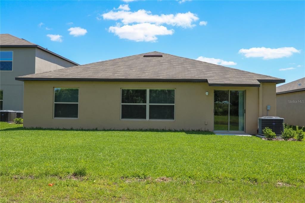 For Sale: $380,000 (4 beds, 2 baths, 1936 Square Feet)