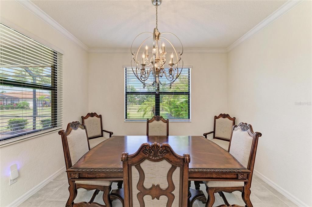 For Sale: $469,000 (2 beds, 2 baths, 1908 Square Feet)