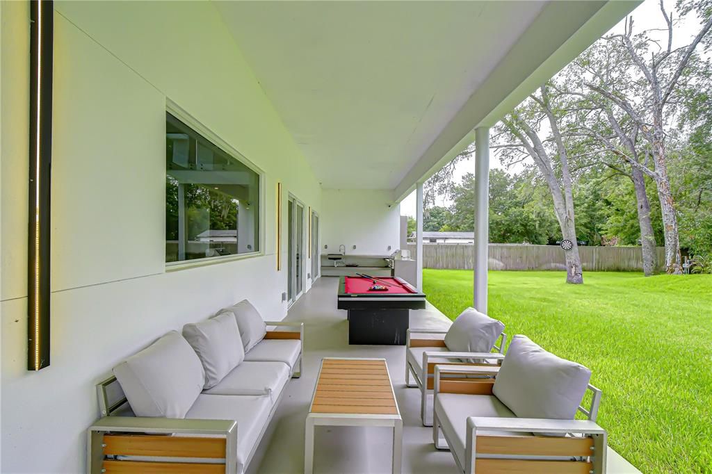 En Venta: $880,000 (4 camas, 3 baños, 3014 Pies cuadrados)