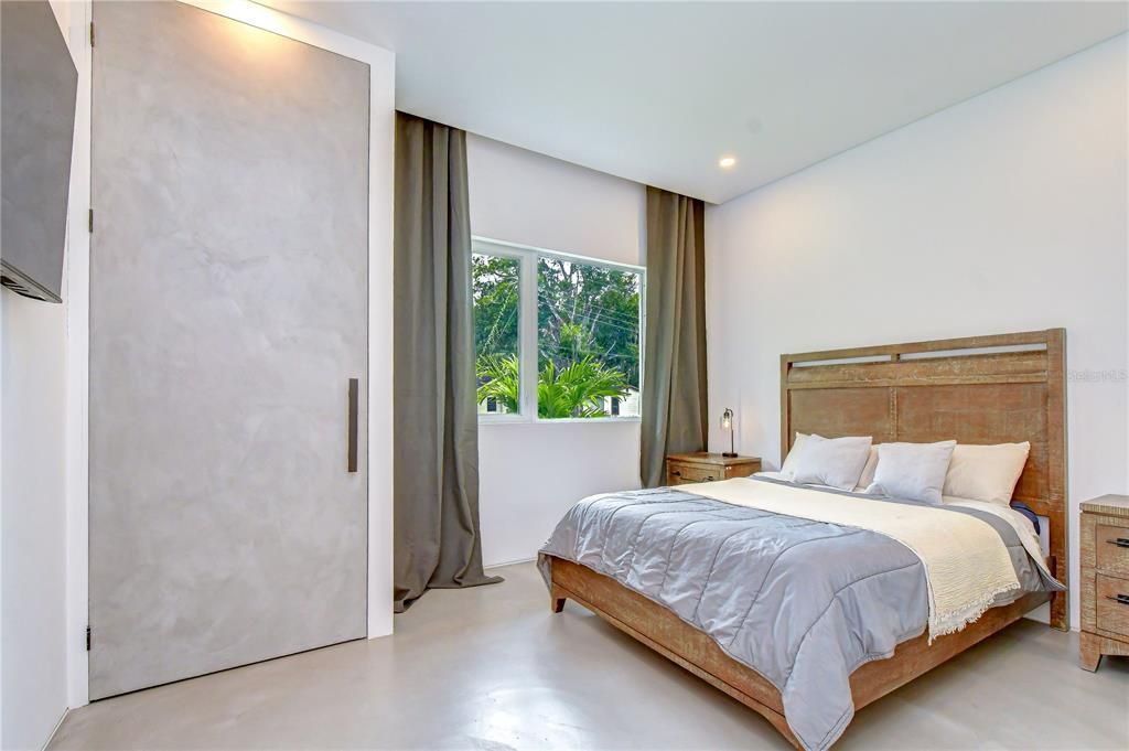 En Venta: $880,000 (4 camas, 3 baños, 3014 Pies cuadrados)