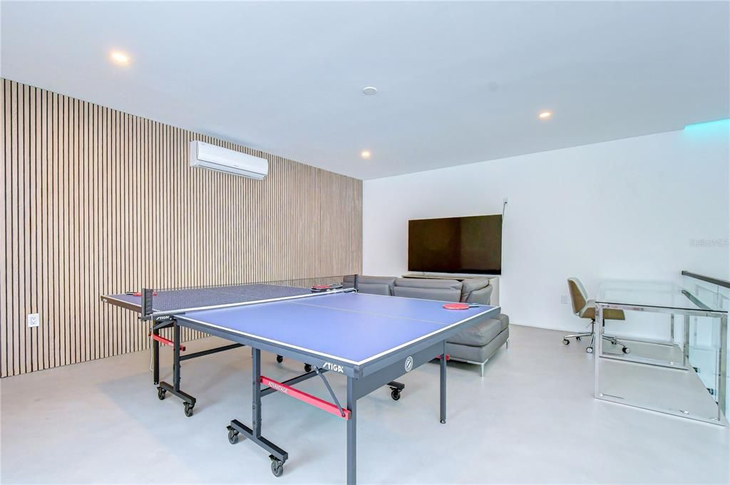 En Venta: $880,000 (4 camas, 3 baños, 3014 Pies cuadrados)