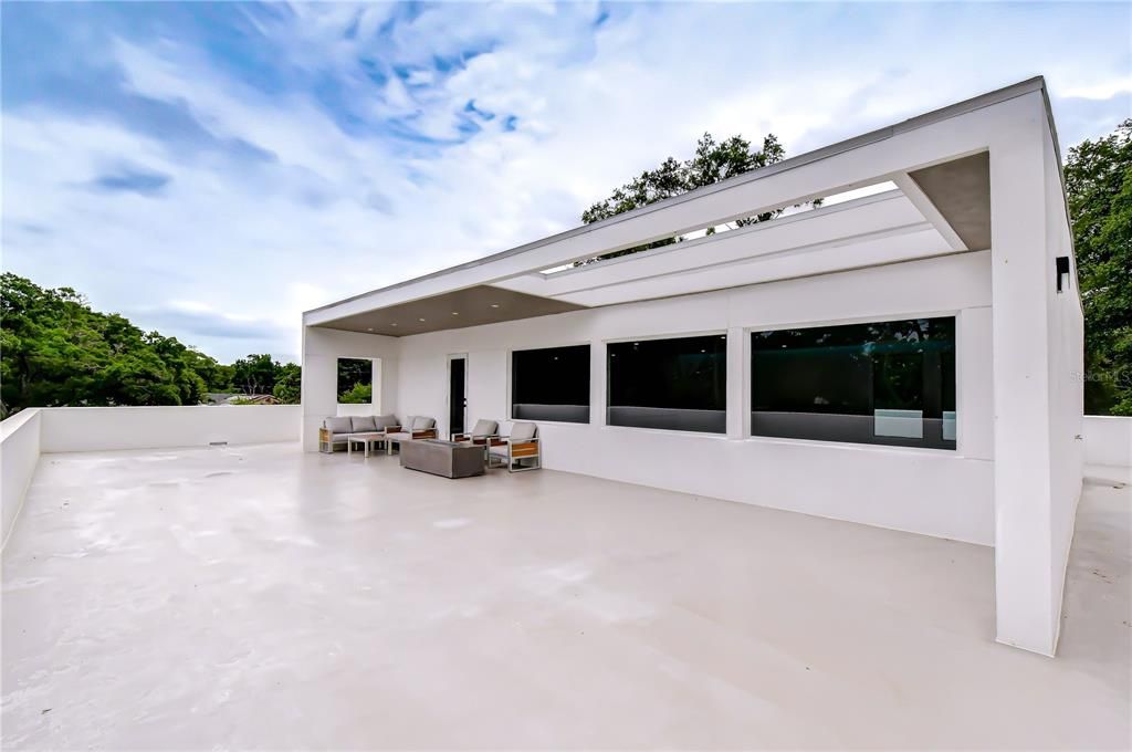 En Venta: $880,000 (4 camas, 3 baños, 3014 Pies cuadrados)