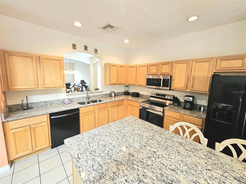 En Venta: $599,900 (7 camas, 4 baños, 2834 Pies cuadrados)