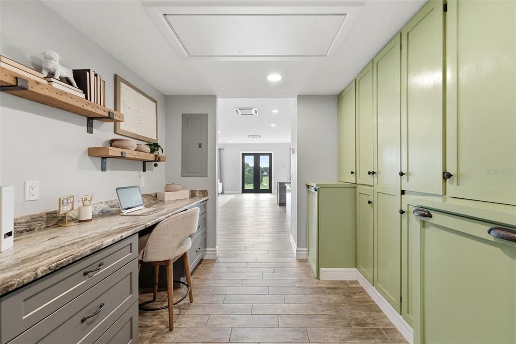На продажу: $995,000 (5 спален, 3 ванн, 2164 Квадратных фут)