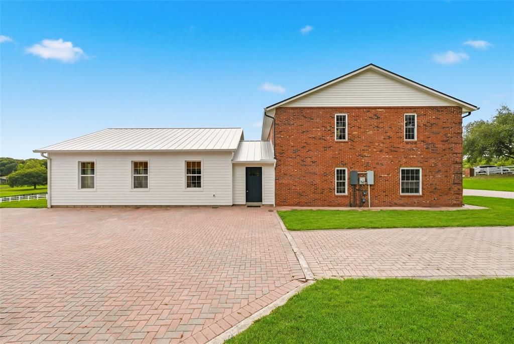 На продажу: $995,000 (5 спален, 3 ванн, 2164 Квадратных фут)