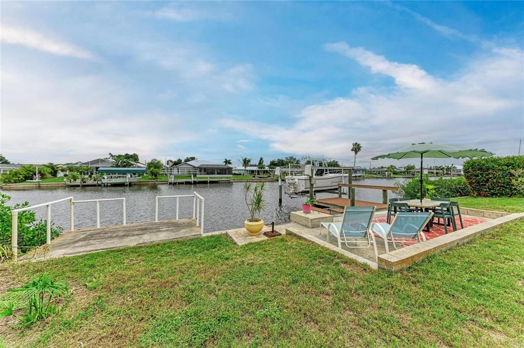 For Sale: $449,000 (3 beds, 2 baths, 1696 Square Feet)