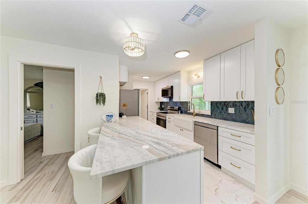 For Sale: $449,000 (3 beds, 2 baths, 1696 Square Feet)