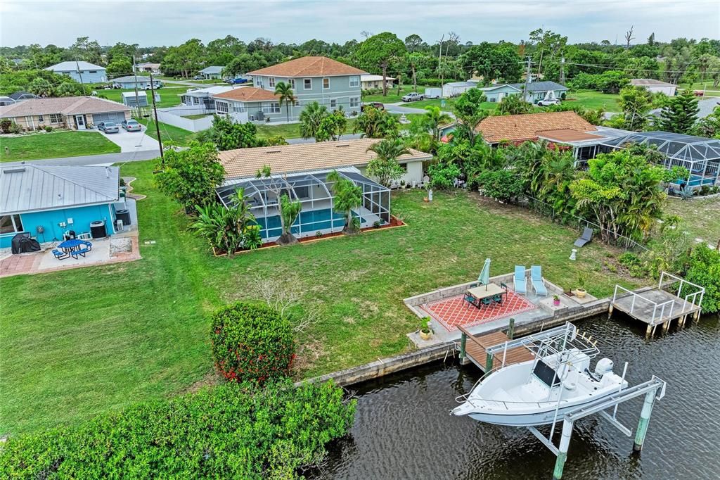 For Sale: $449,000 (3 beds, 2 baths, 1696 Square Feet)