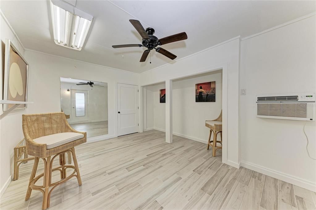 For Sale: $449,000 (3 beds, 2 baths, 1696 Square Feet)